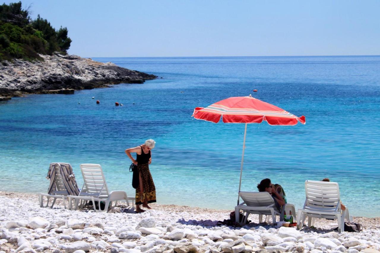 Apartments And Rooms With Parking Space Hvar - 13161 Хвар Экстерьер фото